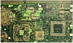 多層pcb板各層是什么結構，中間的介質是什么